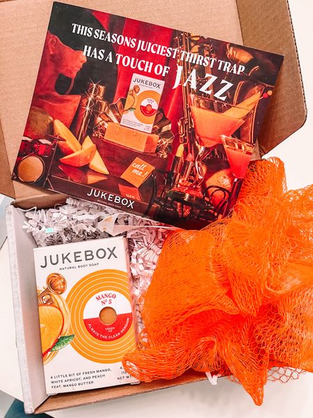 jukebox’s newest soap scent is SO GOOD! such a good mix of peach and mango.. perfect for spring and summer. i’ve been using the sky blue malibu lately, but this mango no. 5 might just end up being my new fave!

#LTKfindsunder50 #LTKbeauty #LTKSeasonal