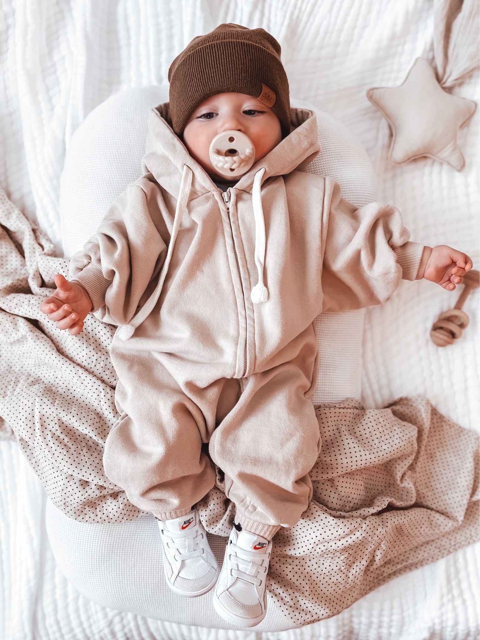 Follow us on Instagram for more outfit inspo @tayyy813

Age in Photo: 5M
Jumpsuit Size: 6-12M

baby boy outfit, cute baby clothes, baby fashion, baby style, baby boy style, beanie, five months old, baby fashion,  baby clothes

#LTKkids #LTKSeasonal #LTKbaby