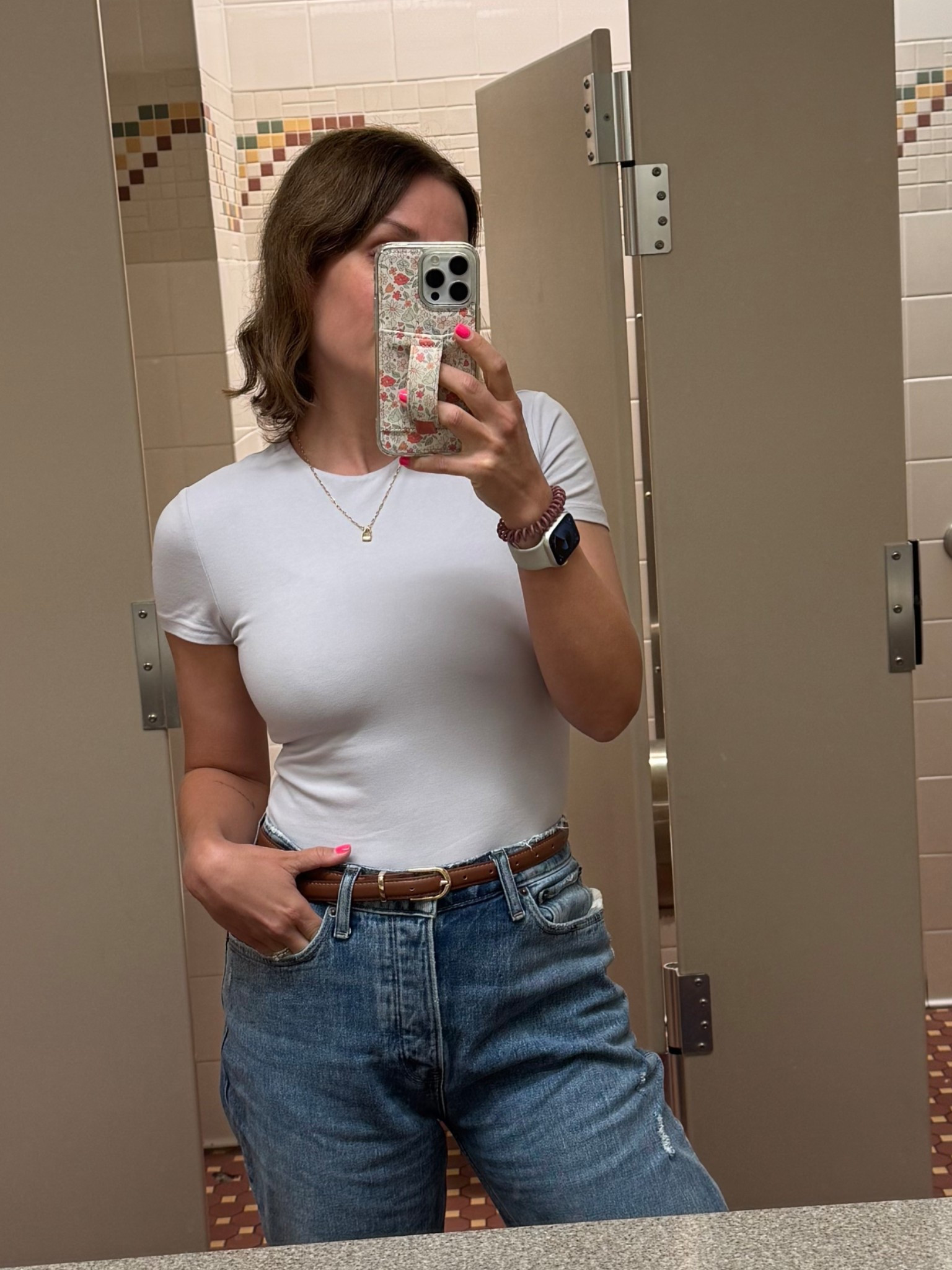 Love a good bodysuit and slightly looser jean combo 🤌🏼

#LTKSeasonal #LTKFindsUnder100 #LTKStyleTip