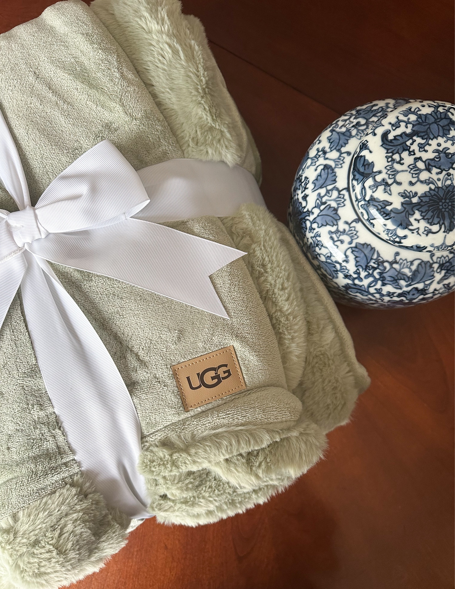 These UGG blankets are so soft and plush! My family fights over these because we all love them so much! They are currently on major sale and would also make a great Christmas gift!



#LTKSaleAlert #LTKSummerSales #LTKHome