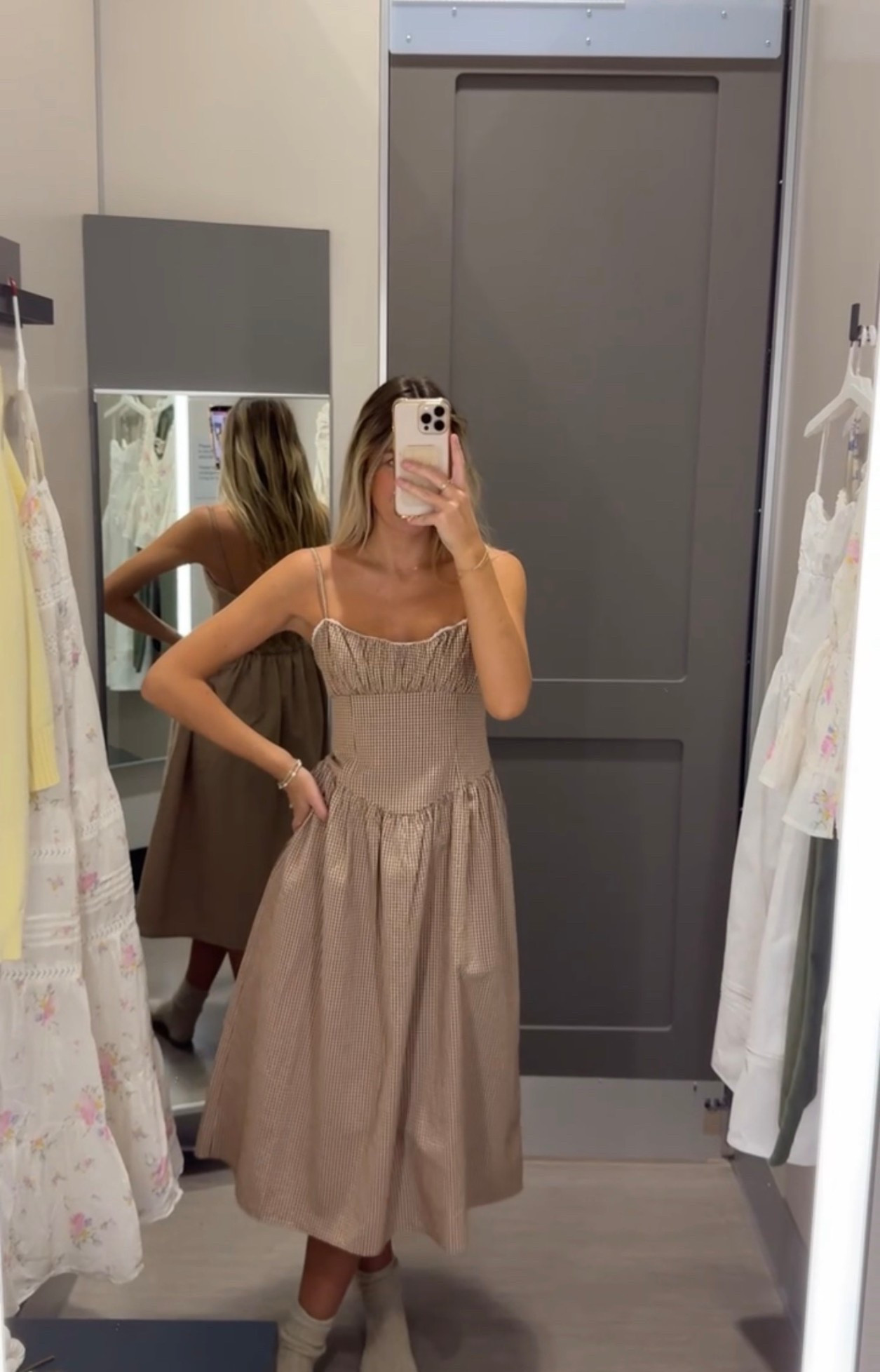 Spring dress only $35!!!

Spring outfit, spring dresses, spring midi dress, midi dress, vacation dress 

#LTKootd #LTKSeasonal #LTKValentine