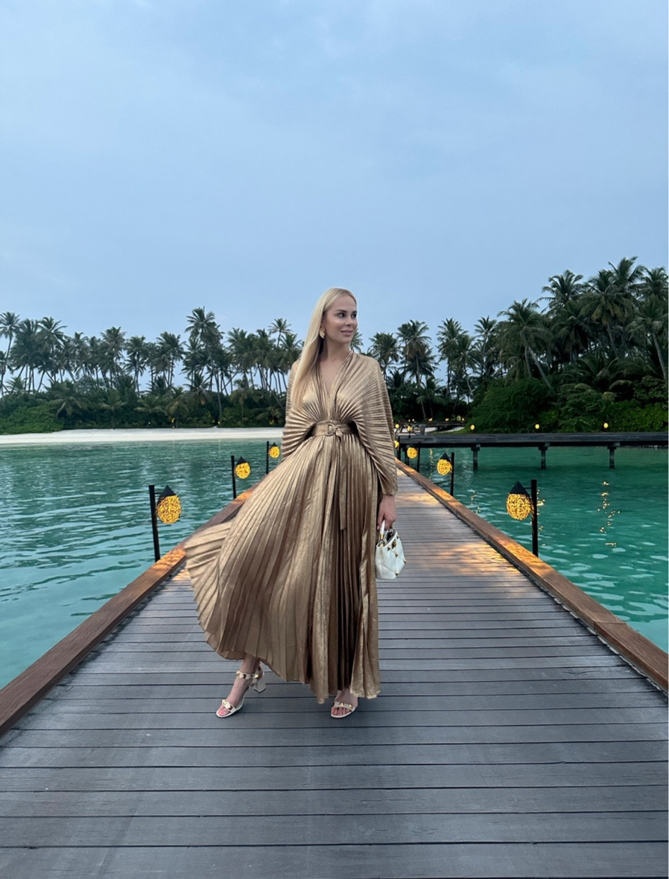 New Year Ready ✨✨✨ Wish you all a fabulous 2023!!

Linked all my vacation looks on @shop.LTK 