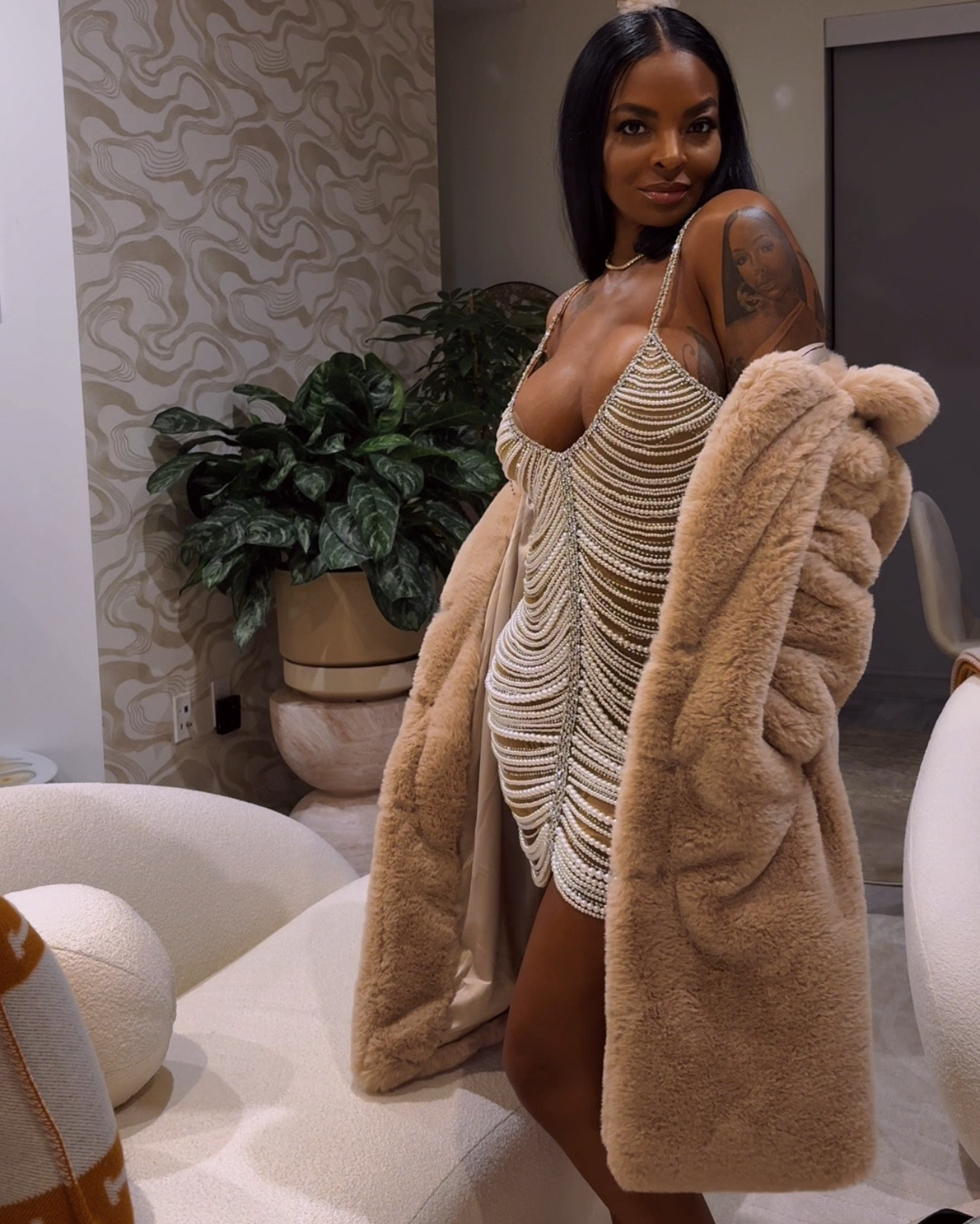 The perfect oatmeal faux fur. From daytime cool to evening glam. No effort required.

#LTKSeasonal #LTKTall #LTKootd