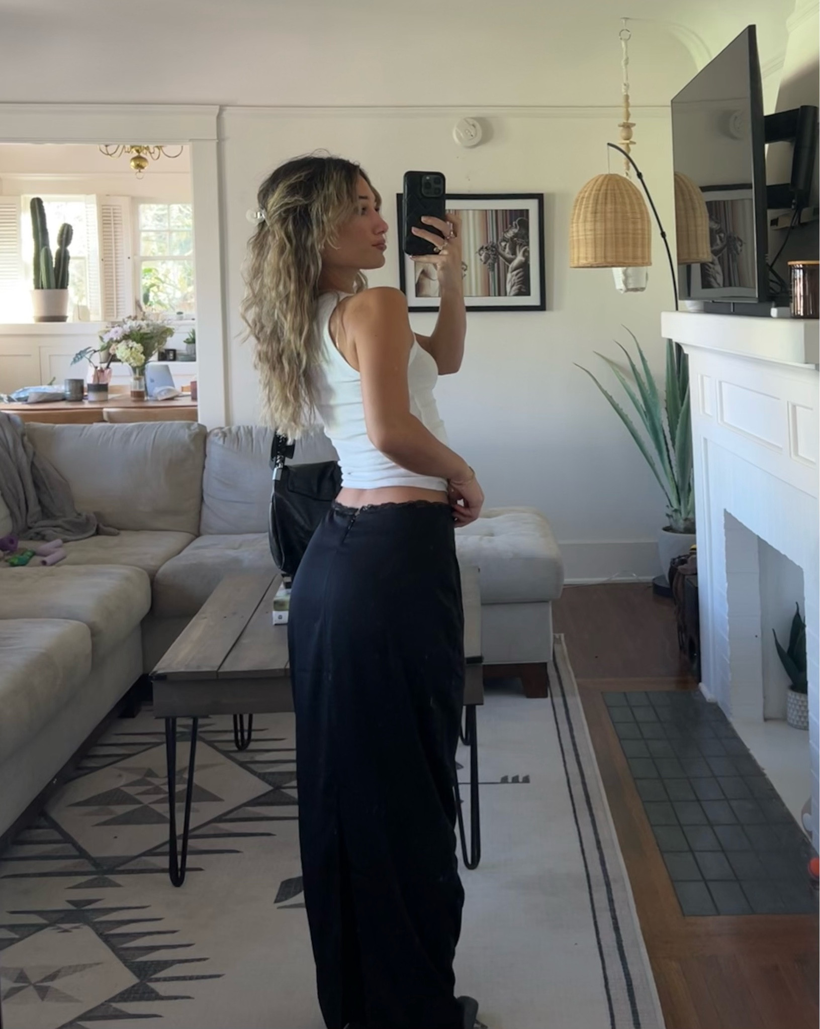 Black satin maxi skirts🫶🏼


#LTKstyletip #LTKfit #LTKunder100
