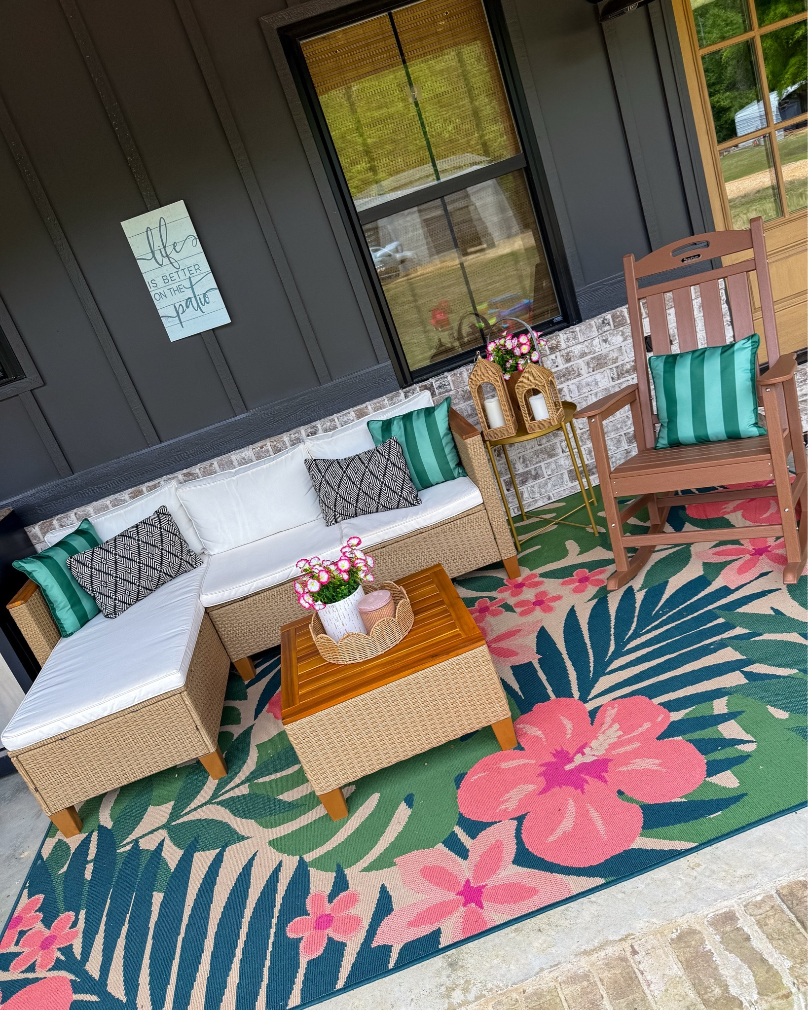 My patio favs 🤍☀️

#LTKSeasonal #LTKHome #LTKmomlife