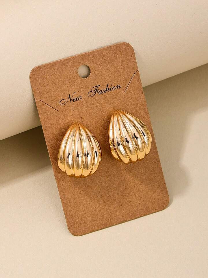 1pair Basic Minimalist Design Metallic Seashell Shaped Big Hoop Earrings | SHEIN
