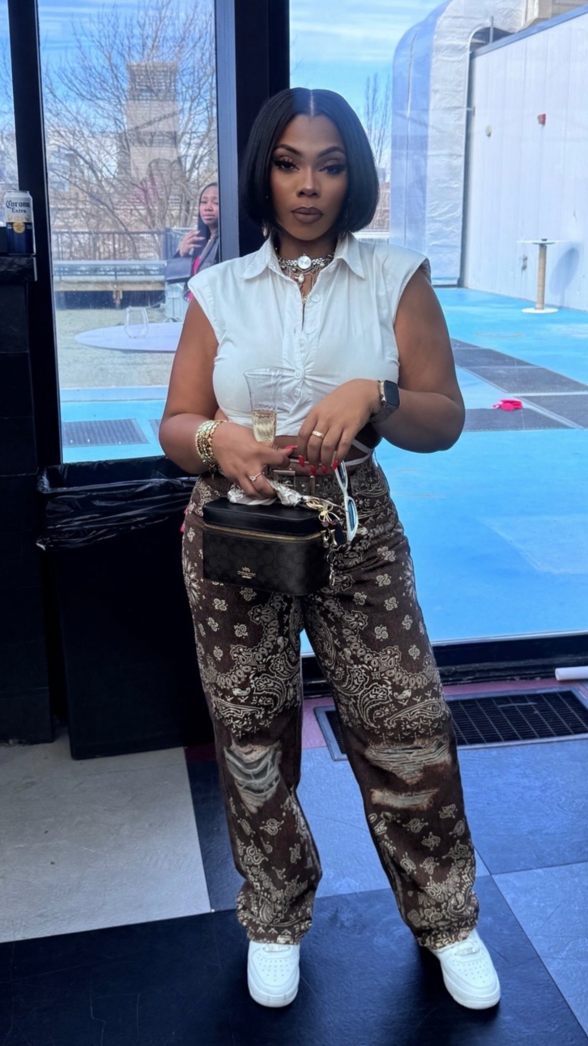 Top: fashionnova 
Necklace: Enroute jewelry 
