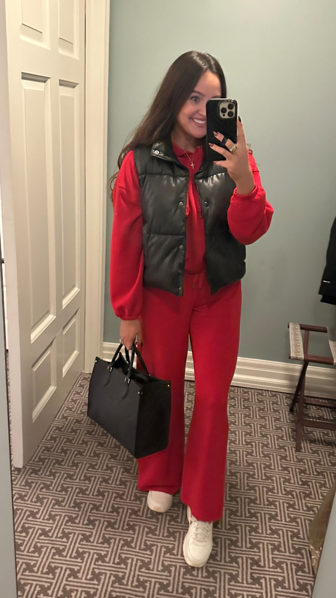 Travel day fit ❤️

I took my normal medium in everything 

#LTKHoliday #LTKCyberWeek #LTKSaleAlert