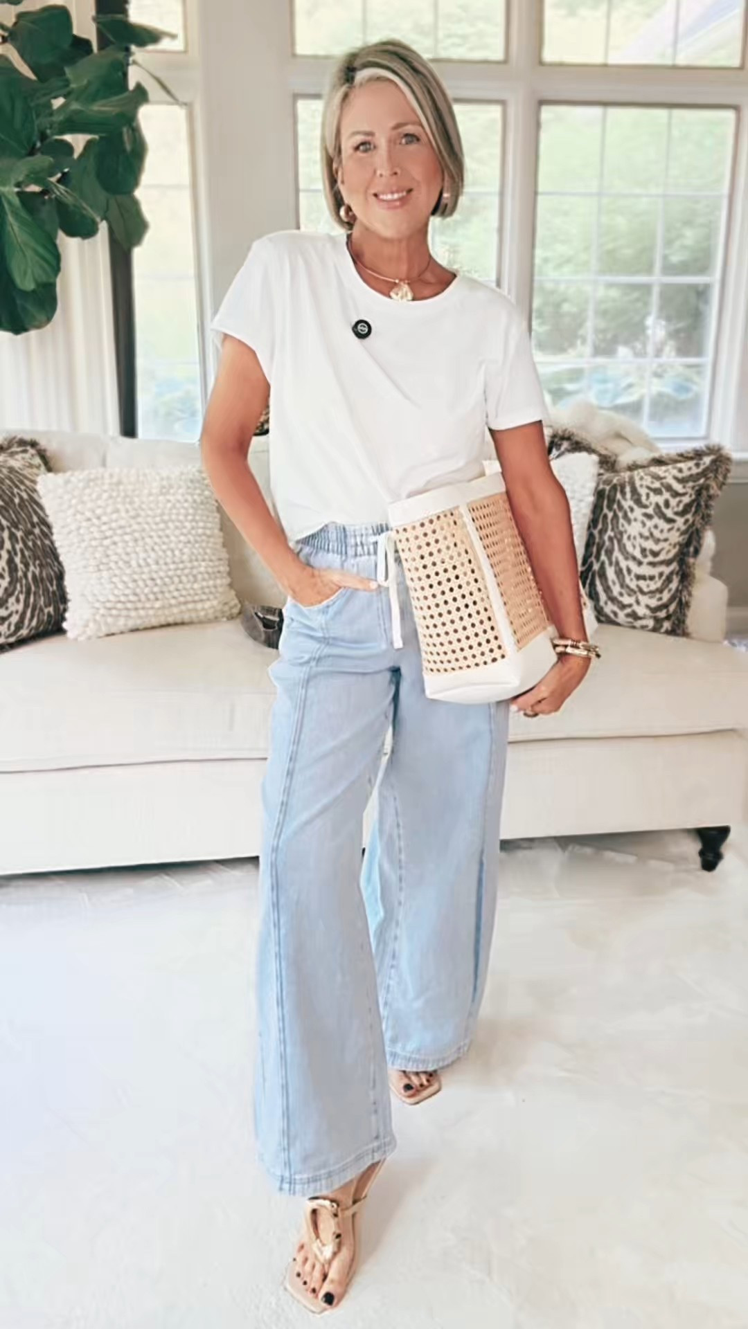 target jeans 
wearing xs

#LTKTravel #LTKFindsUnder50 #LTKOver40