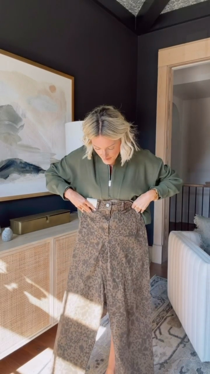 Leopard print is trending for fall, so I’m excited to try these on & show you several ways to style them! I love this style of jean too from Target!

Loverly Grey, Target, leopard print, leopard print jeans, fall jeans, wide leg jeans

#LTKSeasonal