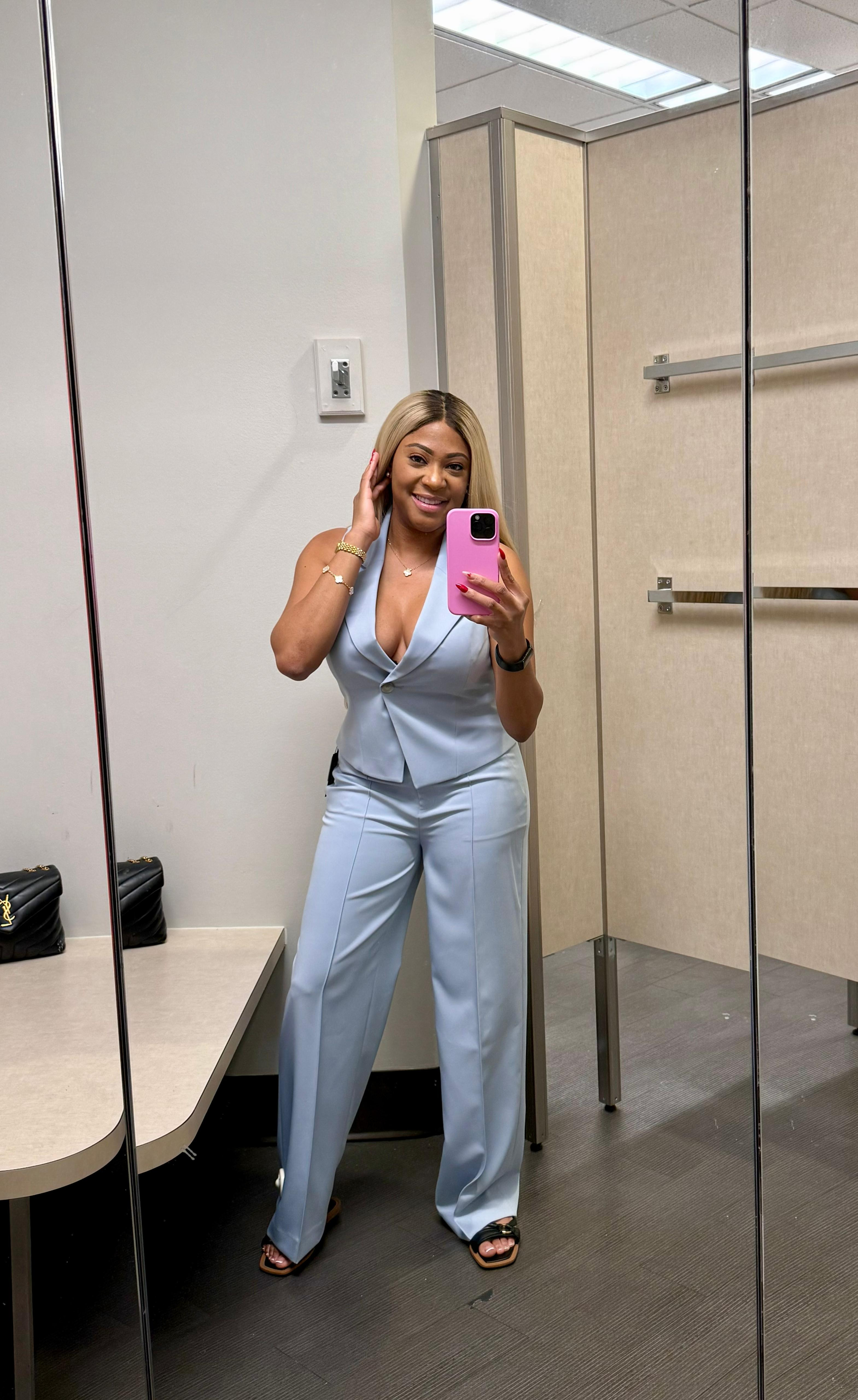 Spring Dress Haul from Macy’s You Need to See

Macy’s understood the spring assignment 🌸 From brunch-ready minis to effortless everyday dresses, this haul is full of pretty finds that make getting dressed so easy. If you’re updating your wardrobe for the season, these styles are too good to miss.
#Macys #MacysStyle #SpringDresses #SpringFashion #DressHaul #MacysFinds #StyleInspo #WomensFashion #SpringOutfits #FashionFinds 

 #LTKgrwm #LTKootd #LTKSeasonal