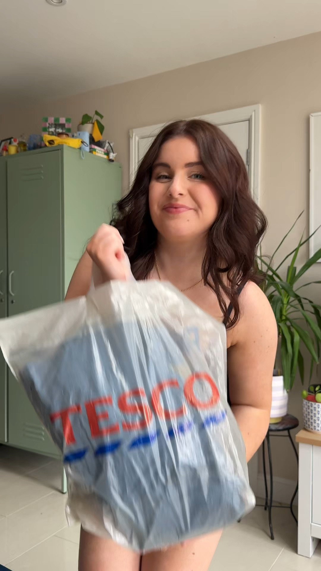 I’m a uk14 and sizing wise I wear a 14 in the denim co ord, 16 in the bikini top, 14 in the bottoms and trousers!👙🛍️✨


 LTKholiday, F&F, Tesco F&F,

#LTKspring #LTKuk #LTKswimwear