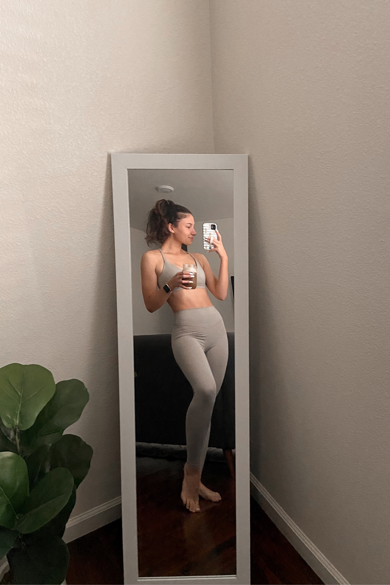 Champagne athleisure set - true to size. 

Matching athletic wear set

Buttery soft fabric 
High waisted
No front seem
Built in no show pads in bra
Neutral color: champagne, light grey, warm undertone
Heathered style

Perfect comfortable bra to wear under anything.

Shop the look 🛍

#LTKfit #LTKSeasonal #LTKCyberweek