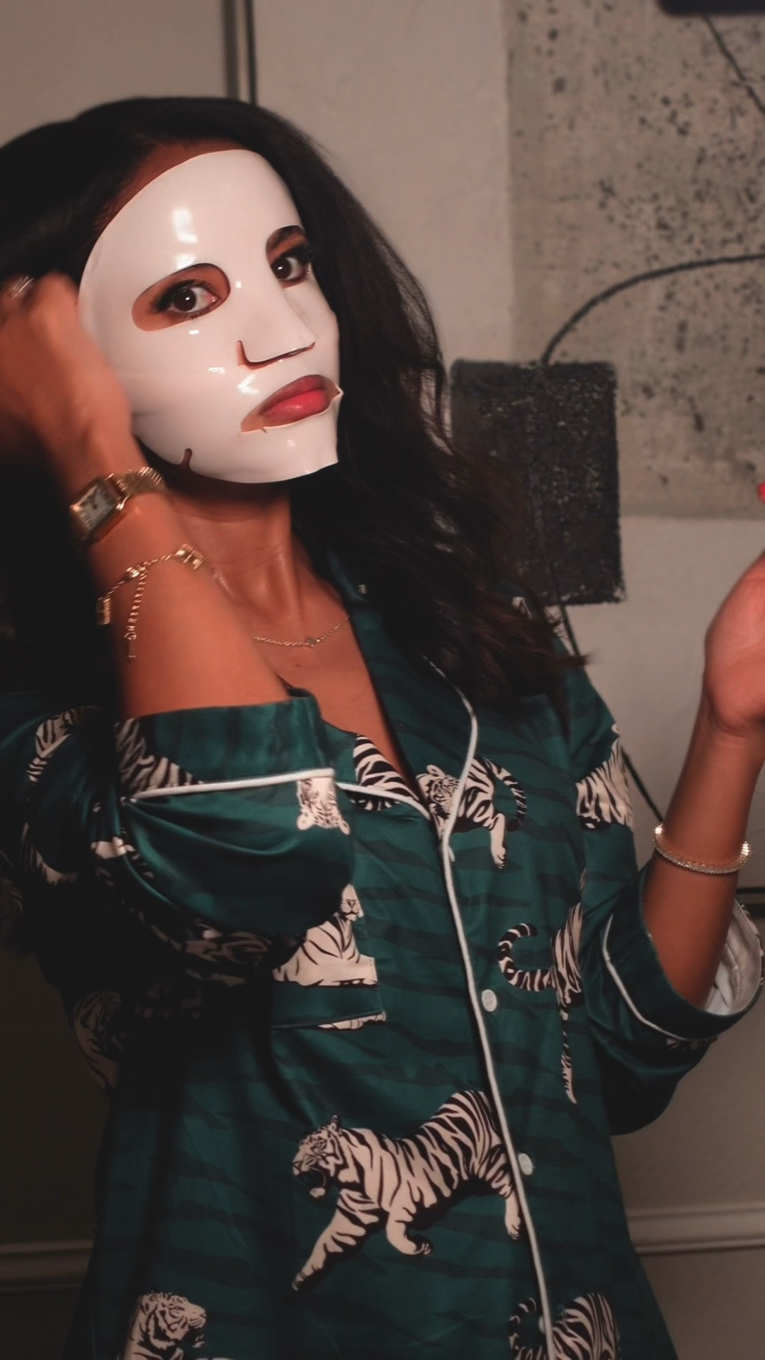 quiet luxury evening routine ✨ slow living moments after work featuring cozy neutral loungewear, skincare routine, fresh flowers, calming tea ritual, self care night routine, relaxing home aesthetic, soft life habits, luxury lifestyle moments, and peaceful evening reset ideas for busy women creating a softer life at home

#LTKselfcare #LTKvlog