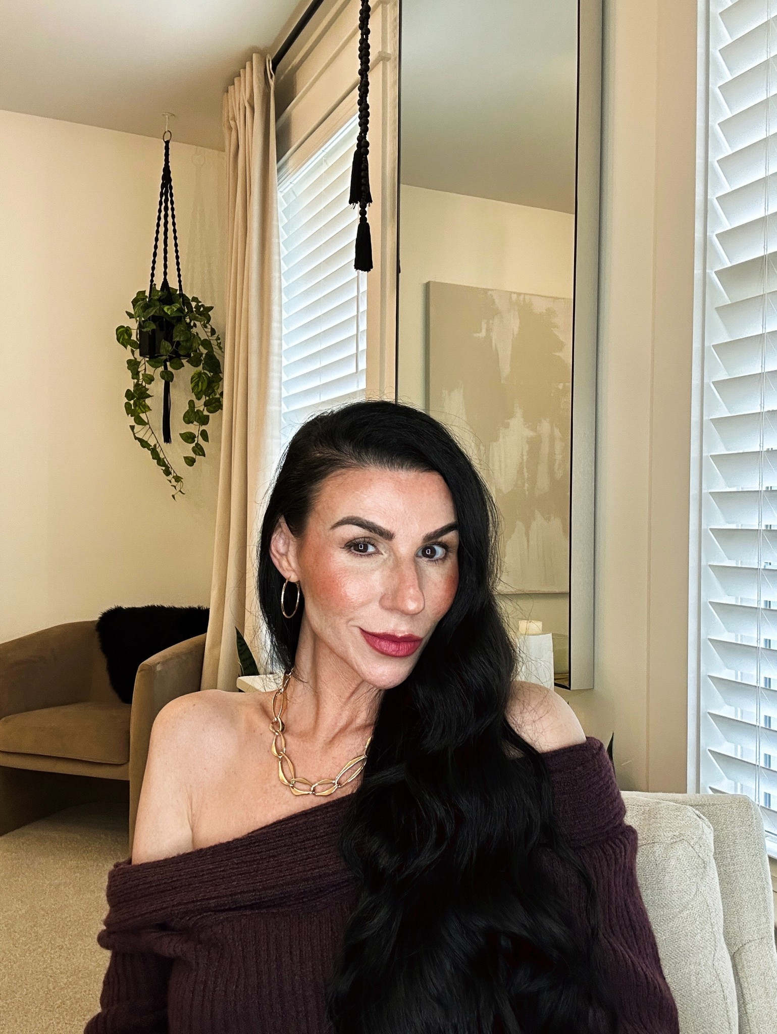 GIVENCHY Prisme Libre Glow -
Serum Blurring Foundation with Natural Finish:  Shade 1.5W
Dior Backstage Highlighter pallette #001
Hourglass concealer: Silk
HOURGLASS ambient lighting palette II
Morphe Sudden Heat Creamy Bronzer Stick: Spark + Sizzle
CHANEL Illuminator: Halo
MAC Lipliner: Soar
Laura Mercier Lipstick: St. Germain
SKYLAR: Nude Skin + Sun Kissed Dhalia

#LTKselfcare #LTKBeauty #LTKdayinmylife