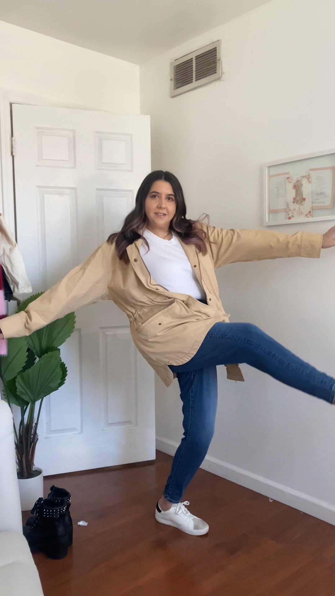 It’s that “I don’t know what to wear” type of weather! So jeans, a body suit and utility jacket it is. 

#LTKSeasonal #LTKmidsize #LTKstyletip