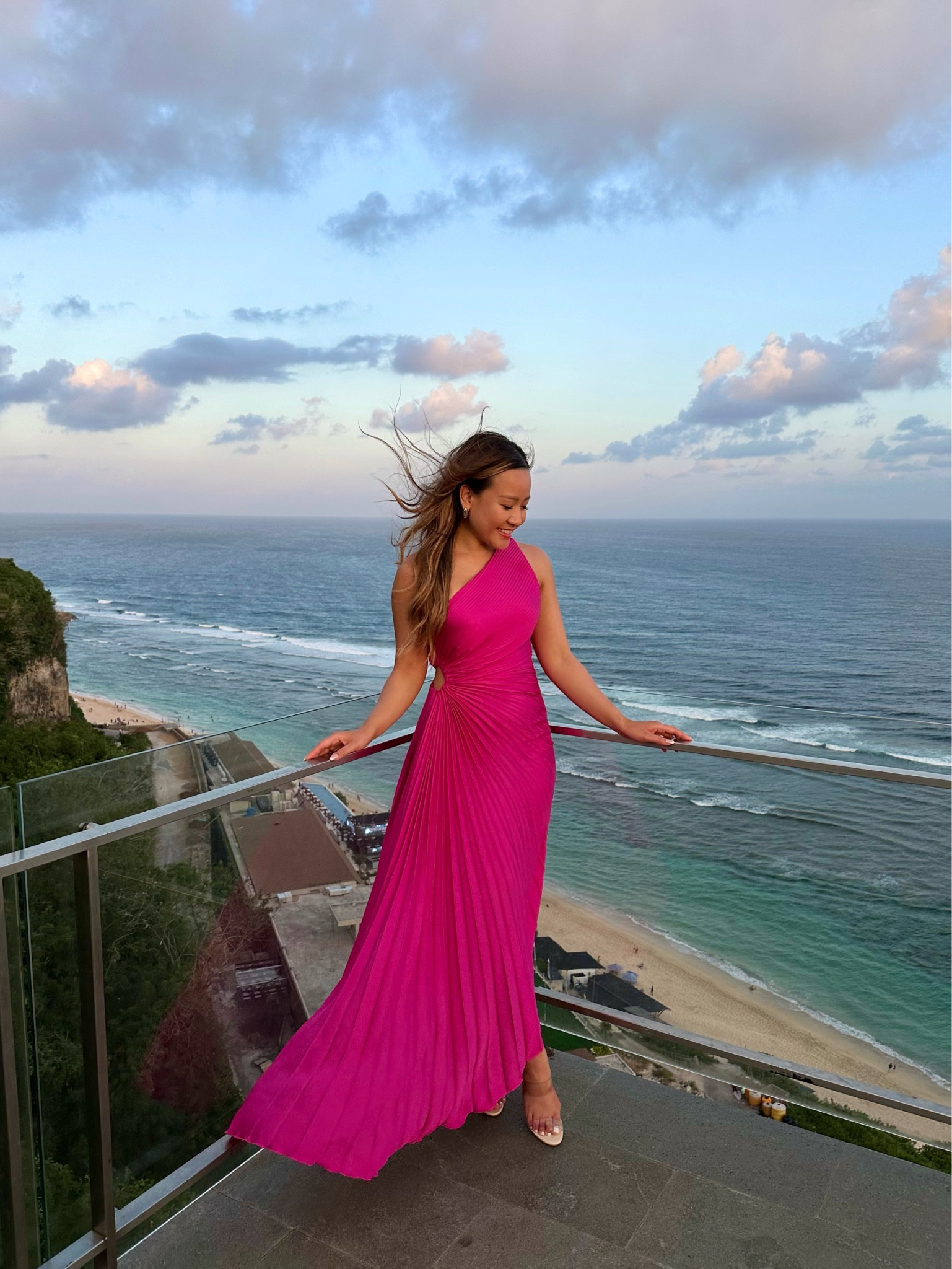 Beautiful wedding guest dress! I got a size 2! Looks like they’re sold out of this color at the moment but I’m linking a similar style. #weddingguestdress

#LTKwedding