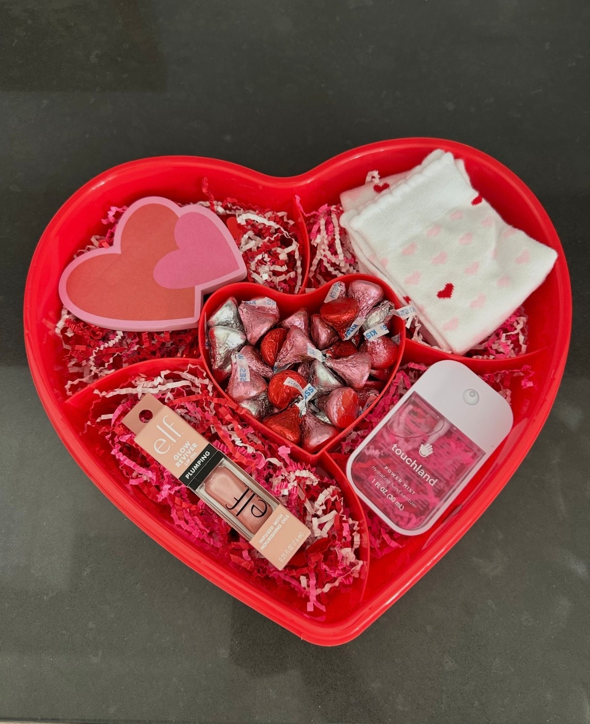 A cute and easy/ inexpensive Valentine’s Day gift box! Perfect for a Galentine’s gift 💝 everything is sourced from Amazon and Target! 