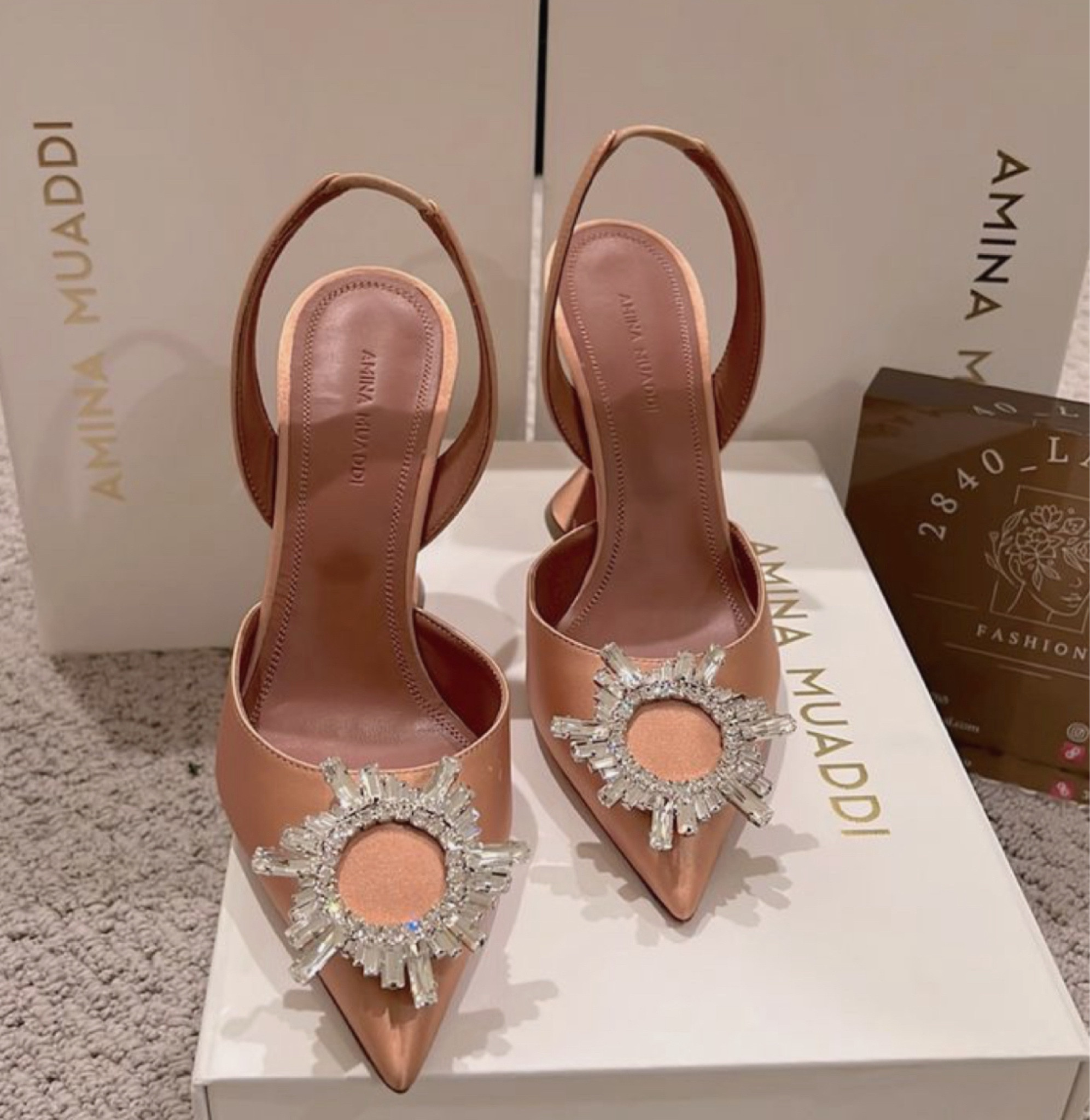 	#StrappyHeels
	•	#Sandals
	•	#Fashion
	•	#Footwear
	•	#StyleInspo
	•	#SummerFashion
	•	#StrappyStyle
	•	#ShoeLove
	•	#Fashionista

	•	Strappy heel sandals
	•	Fashionable footwear
	•	Summer style
	•	Chic sandals
	•	Trendy shoes
	•	Elegant design
	•	Sophisticated look
#heels #slingback #crystal #elegantt

#LTKparties #LTKshoecrush #LTKwedding