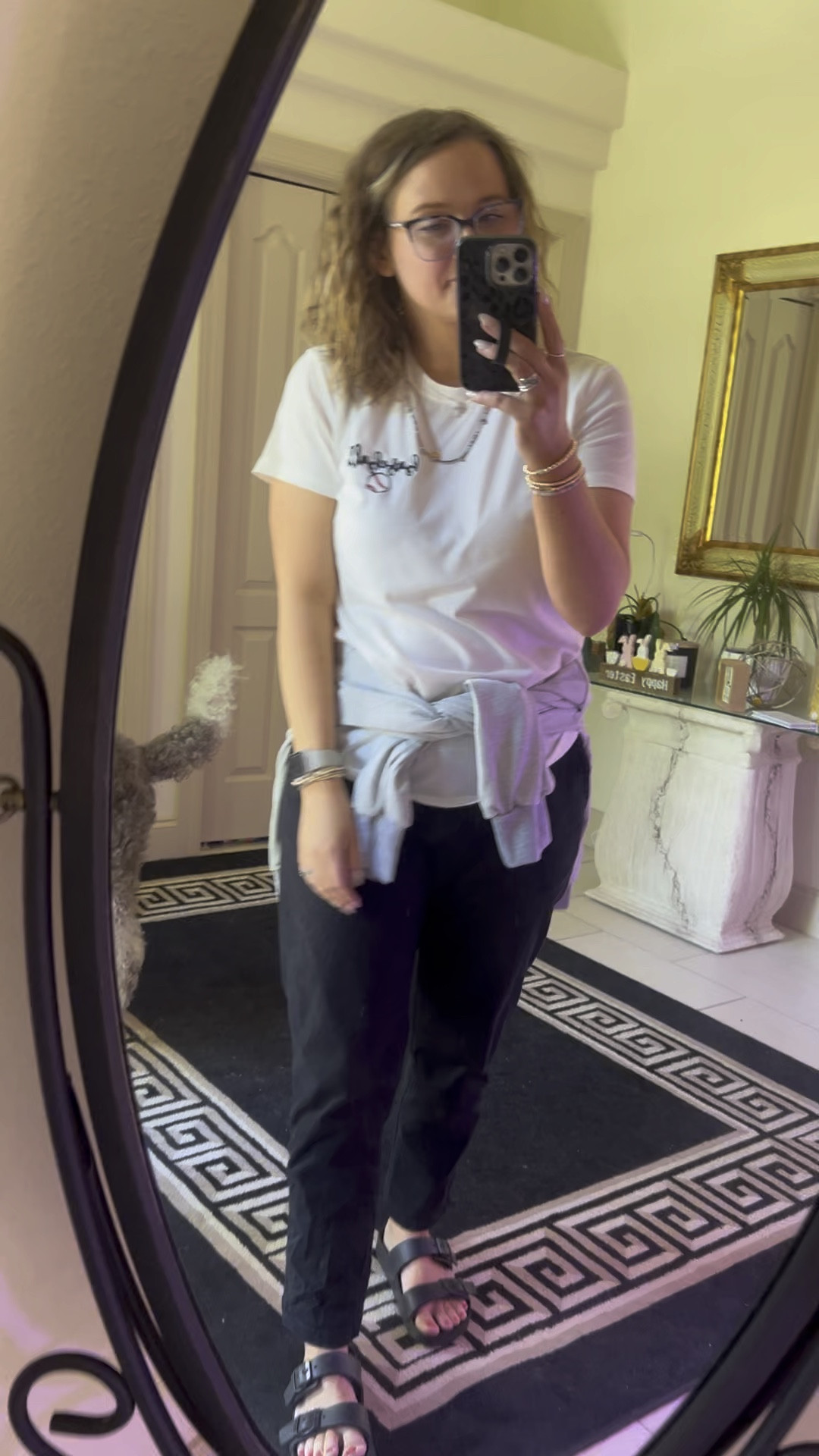 Teacher Style

Tee and pullover are from AugustGrace0 on IG

#LTKFindsUnder100 #LTKMidsize #LTKWorkwear