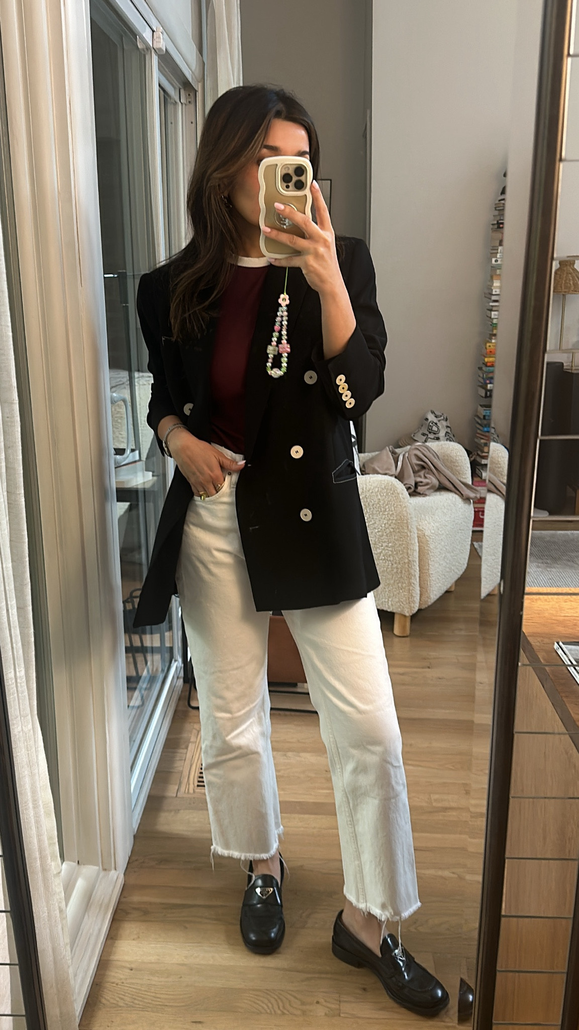 I’ve worn this top so many times this week! Wearing a L