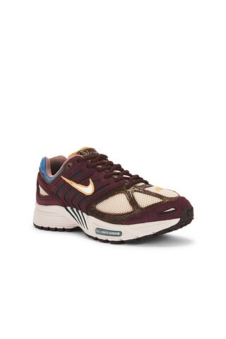 Air Pegasus 2005 in Light Orewood Brown & Sail-lt Orewood Brown | Revolve Clothing (Global)
