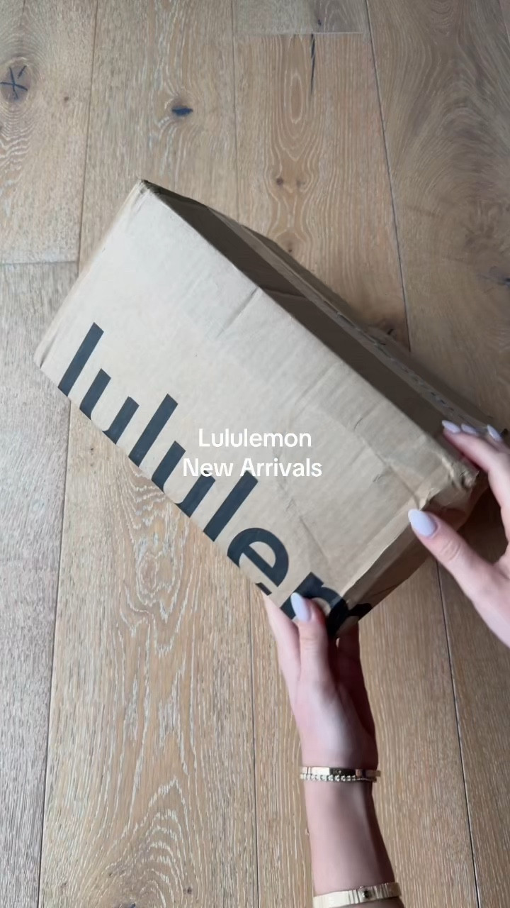 Lululemon haul ✨ I won’t post a try on and reviewed these items soon 💕￼I will have these on my LTK. 

@lululemon 