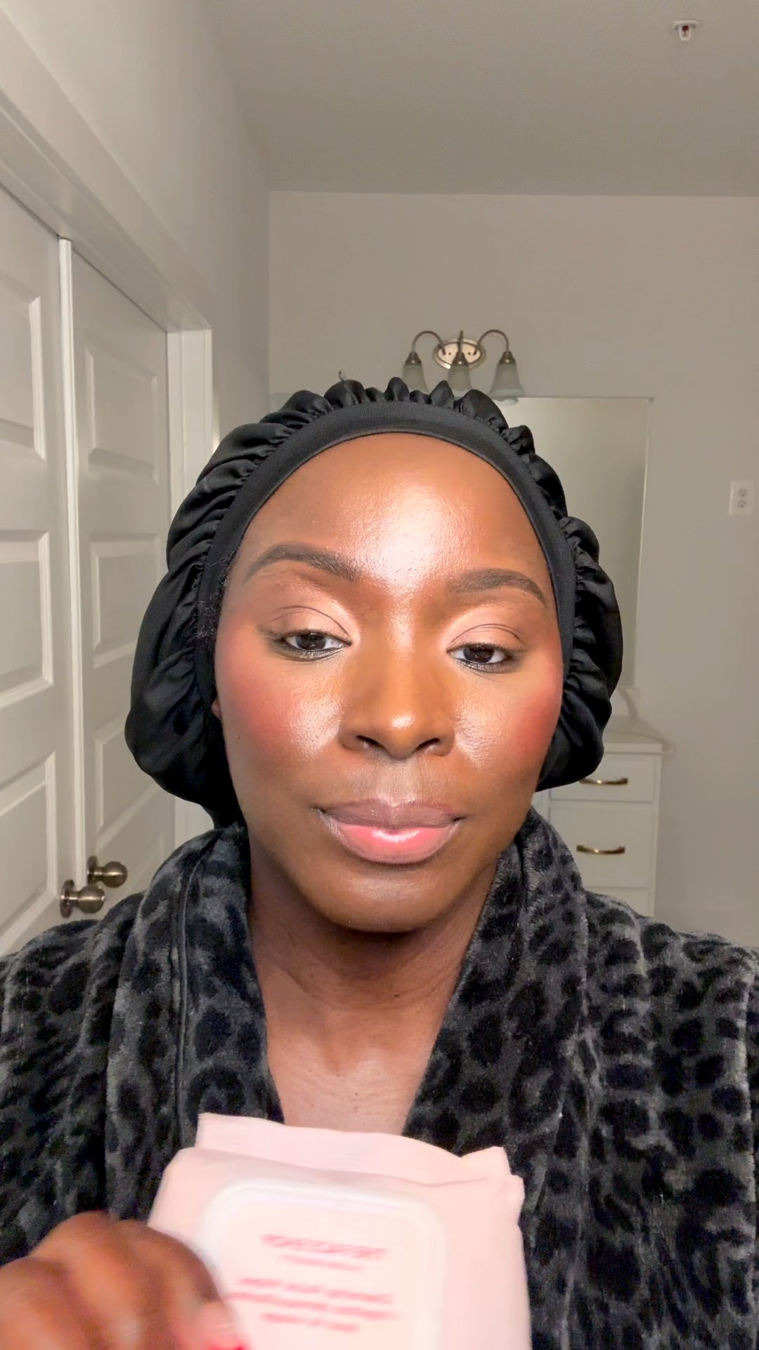 I’m sharing some of my faves that I like to use when it’s time to get unready…. Kiehls , Amazon finds, medicube , Clarins , gifts for her 

#LTKCyberWeek #LTKgrwm #LTKBeauty