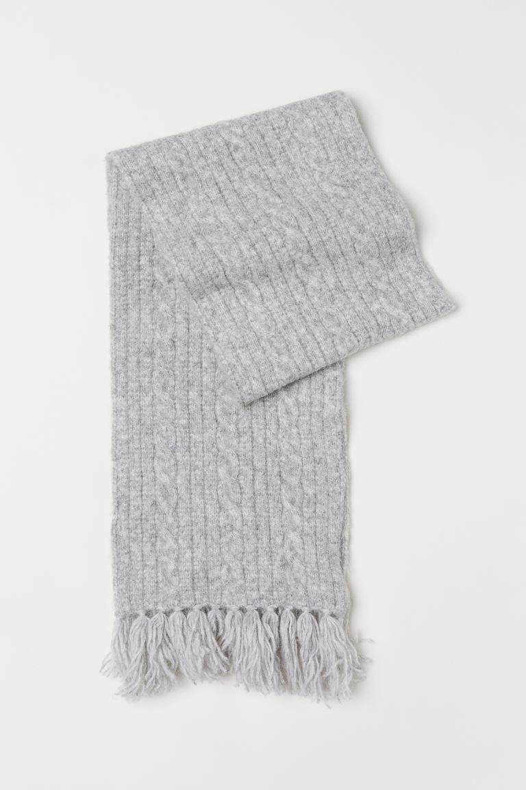 Cable-knit scarf | H&M (UK, MY, IN, SG, PH, TW, HK)