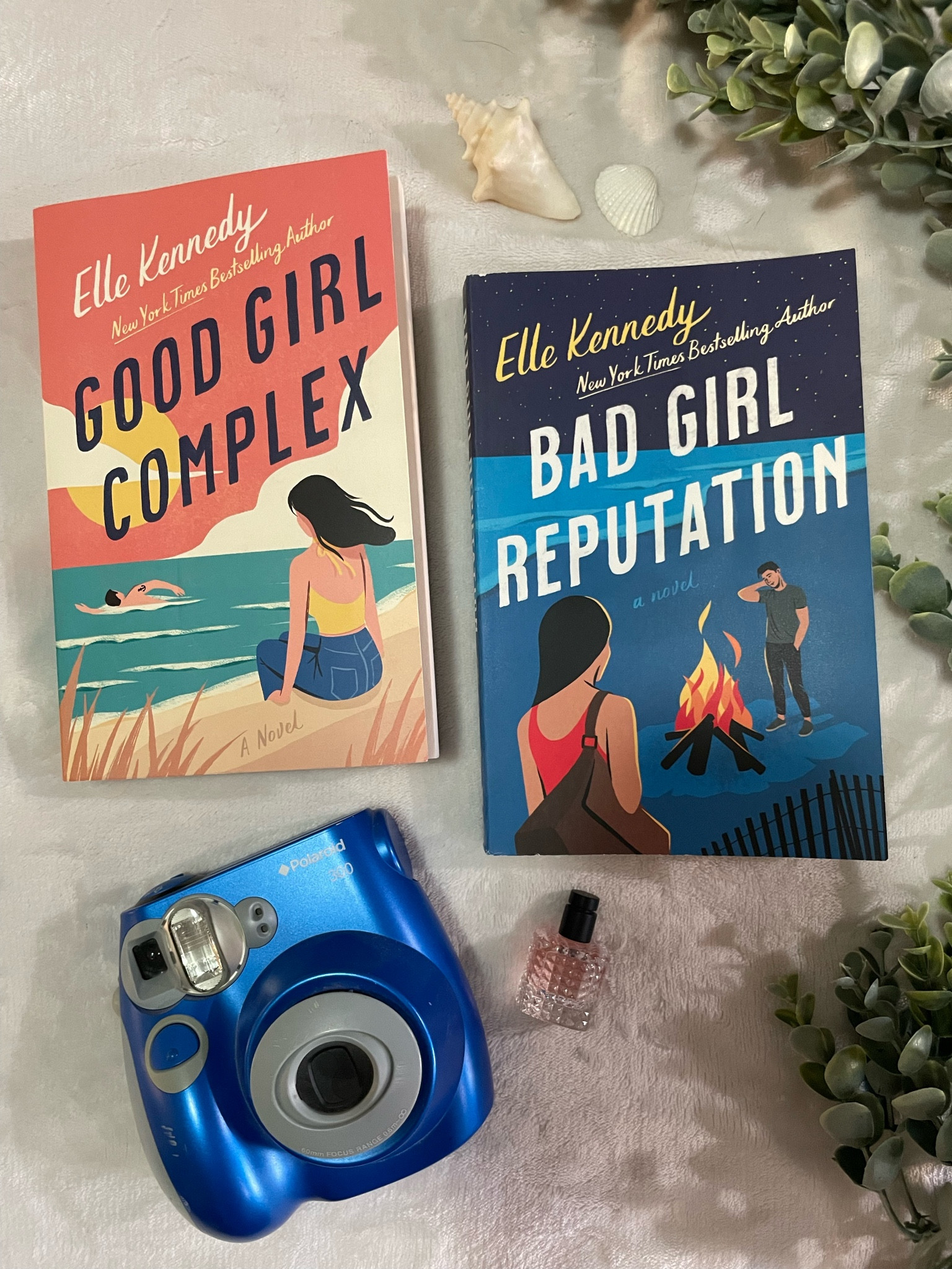 If you’re looking for a feel good love story, twin brothers, and small towns check out the Avalon Bay Series by Elle Kennedy, absolutely loved it! Full review on my blog! 

#LTKunder50
