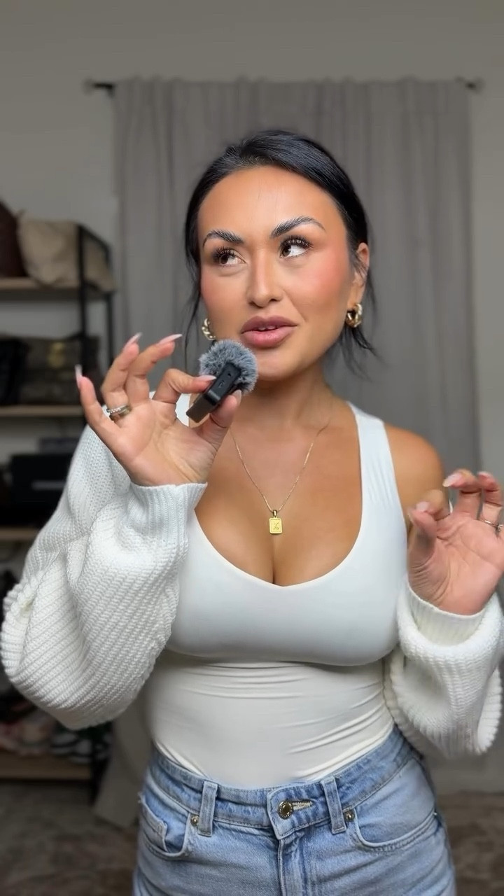 What Would Mai Wear? 👀
3 outfits. 1 cream tank.
Running errands ➝ airport fit ➝ brunch with the girls — same base, different vibe every time.

This series is for the girls who want to look put together without overthinking it 💭
Because style should feel easy… but always give main character energy. 💅🏼

Tell me your fave fit: 1, 2 or 3? 👇
Should I turn this into a weekly series?
#WWMW #OOTD #MomStyle #VersatileWardrobe #WhatWouldMaiWear #LTKstyle #ClosetInspo