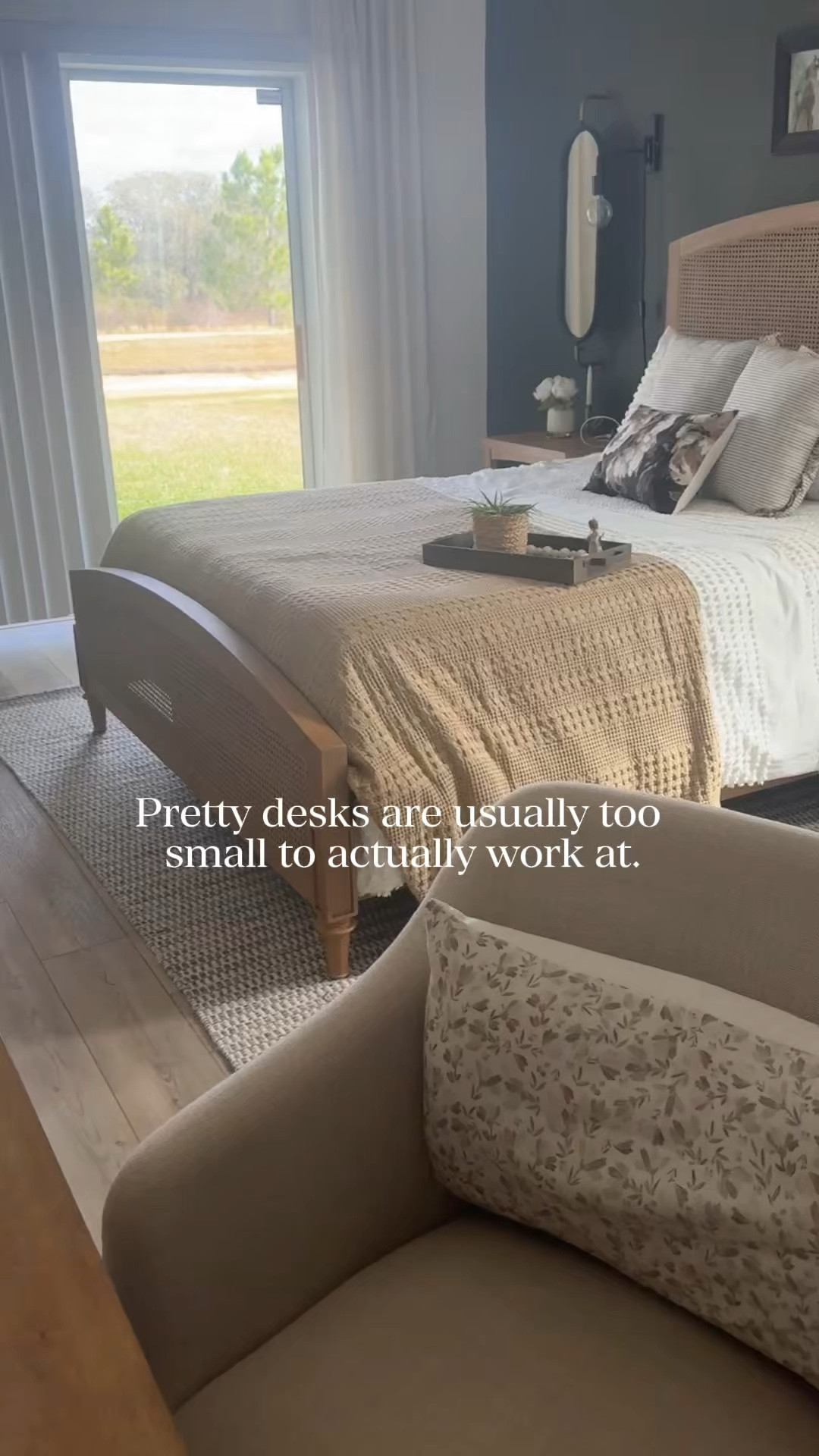 My home office lives in our guest room, so the desk had to do a lot more than just look pretty.
This one is 51” wide, has real drawers, and still blends in with our guest bedroom furniture instead of feeling like an office setup.

The desk and rug are from Wayfair, and I linked the rest of the bedroom pieces here too so everything works together 🤍

#HomeOffice #GuestRoomOffice

#LTKHome