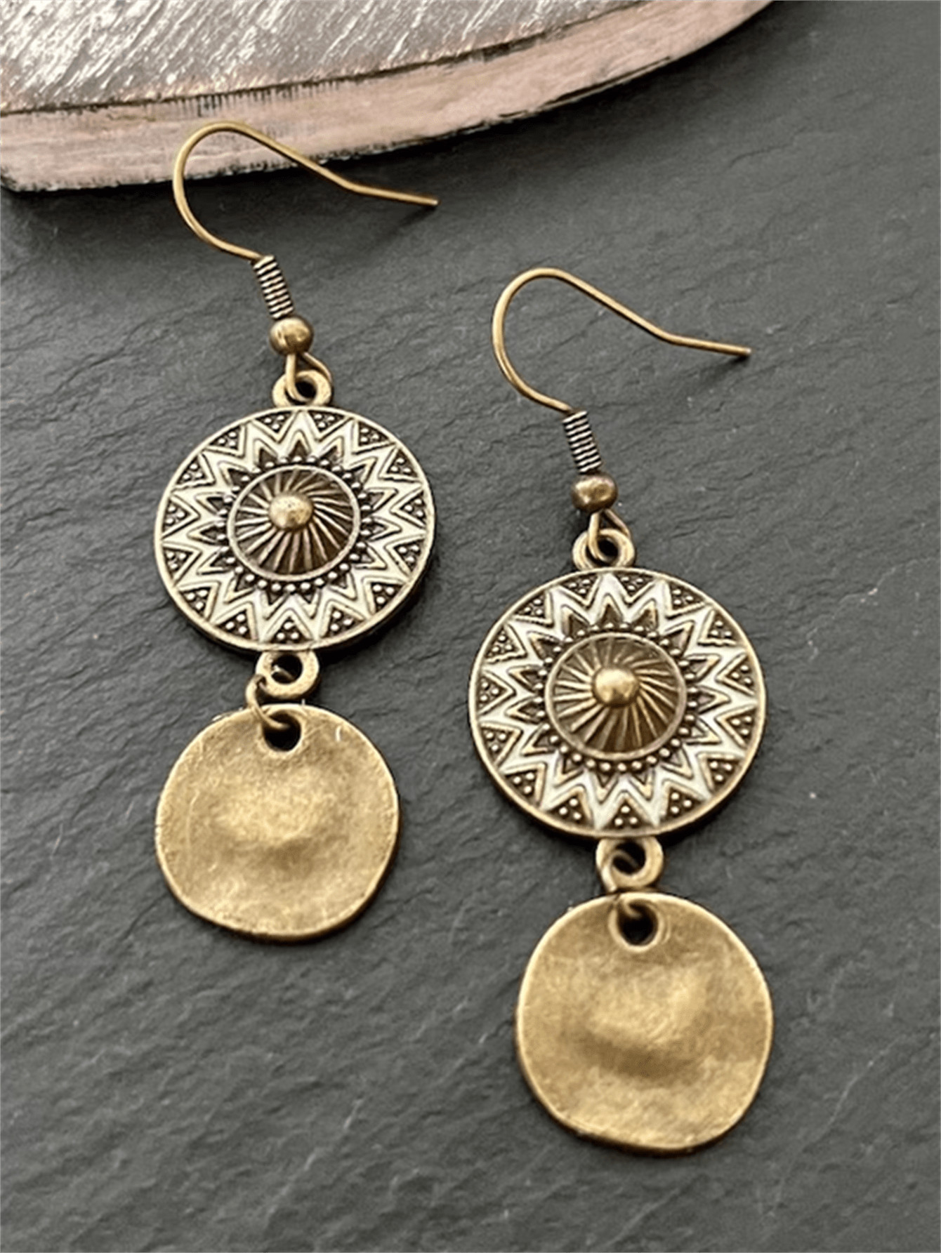 1 Pair Vintage & Simple Style Antique Bronze Geometric Pattern Pendant Earrings, Women's Personal... | SHEIN