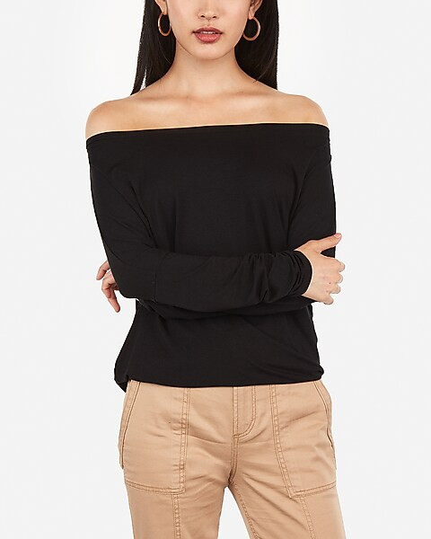Relaxed Off The Shoulder London Tee | Express