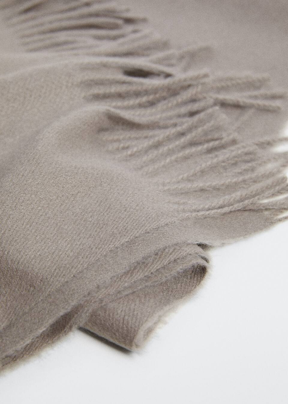 Recherche: Écharpe marron (5) | Mango France | MANGO (FR)