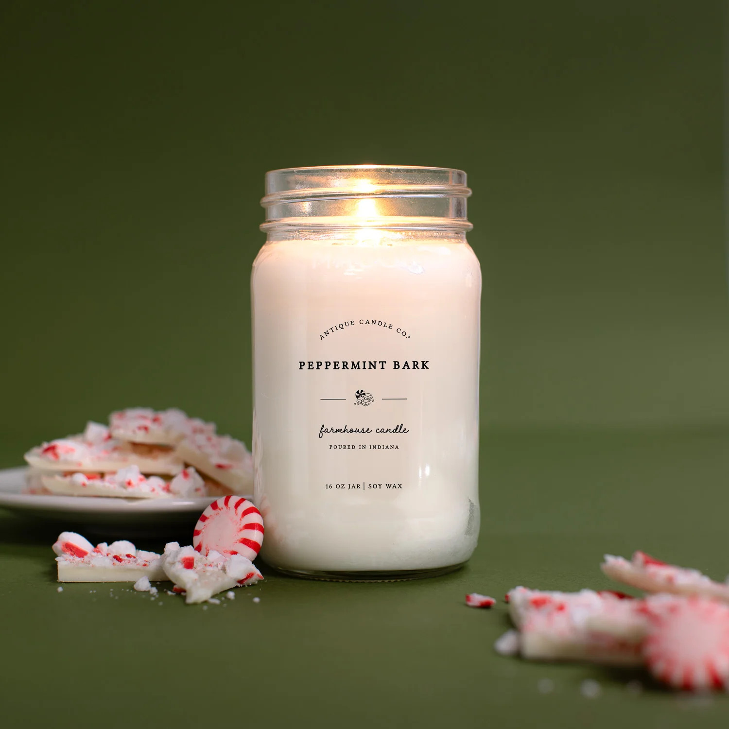Peppermint Bark 16 oz candle - Antique Candle Co.®️ | Antique Candle Co.