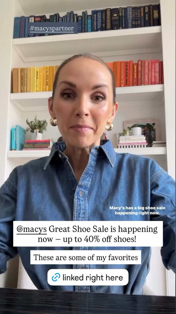 @Macys shoe sale is happening now! You know my love of the jelly trend and these cute ones are included! 

#LTKSaleAlert