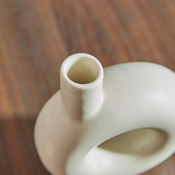 Origin 21 White Ceramic Modern Vase | Lowe's