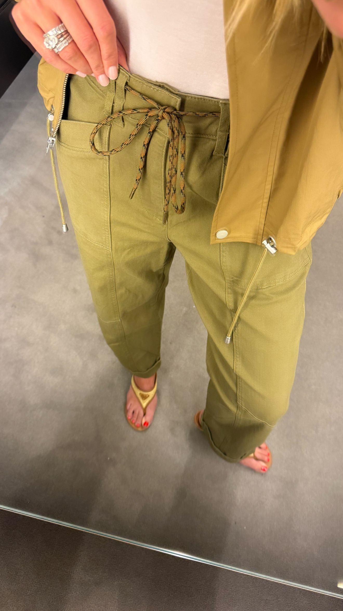 These pants are so cute and so comfy! Make sure to grab them during the Nordstrom anniversary sale!