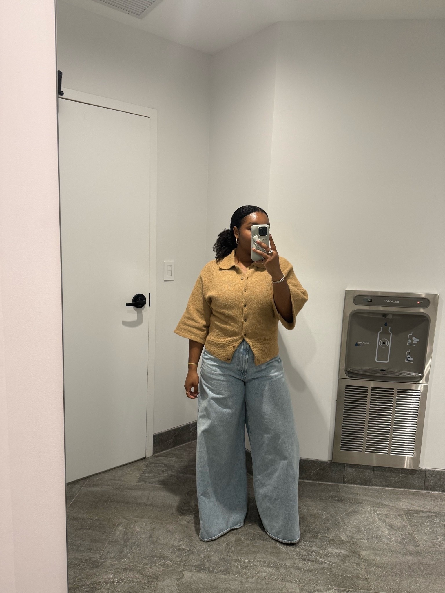 Wide leg jeans for the win #denim #wideleg
