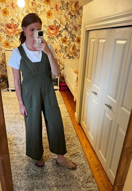 This jumpsuit is soooo comfy! I love how the length hits, I am 5’8” so I think it’s better for taller girls. I am in a medium TTS!

#LTKSpringSale