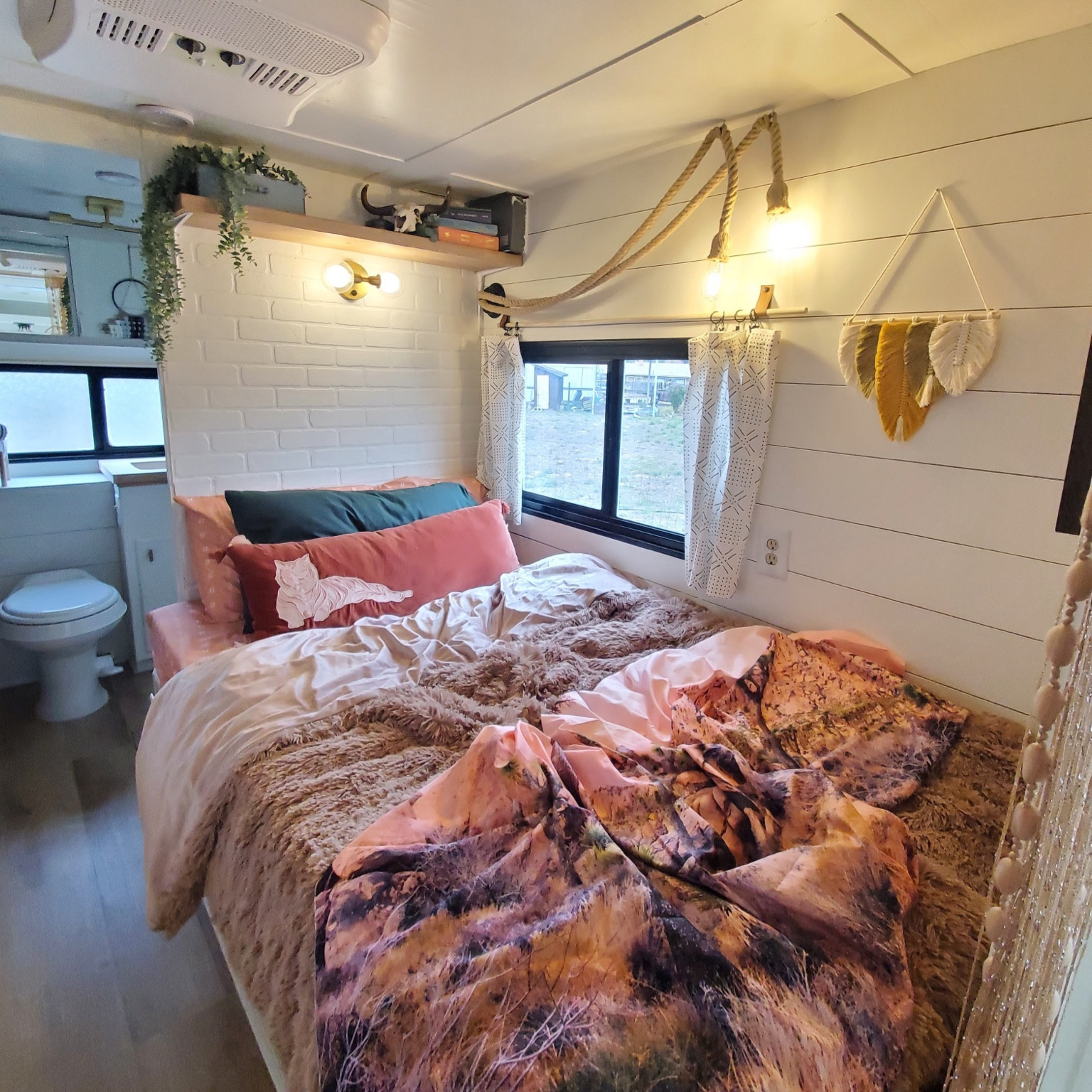 RV bedroom in the vintage Ideal.

#LTKhome
