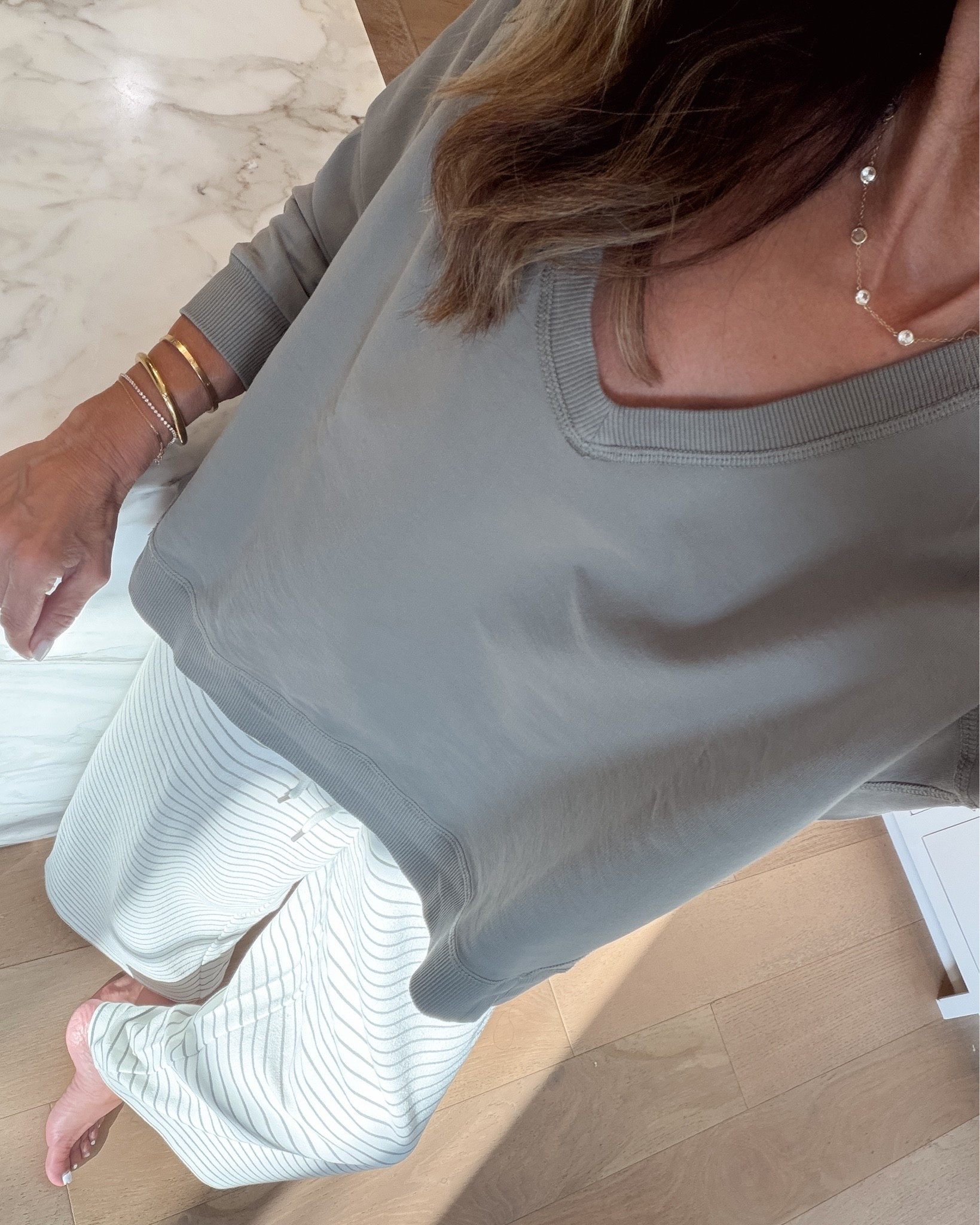 Loungewear ootd! I’m 5’6’’
-wearing size XS, it’s very oversized
-size down in the pants
@Splendid

#LTKmorningroutine #LTKootd #LTKOver40