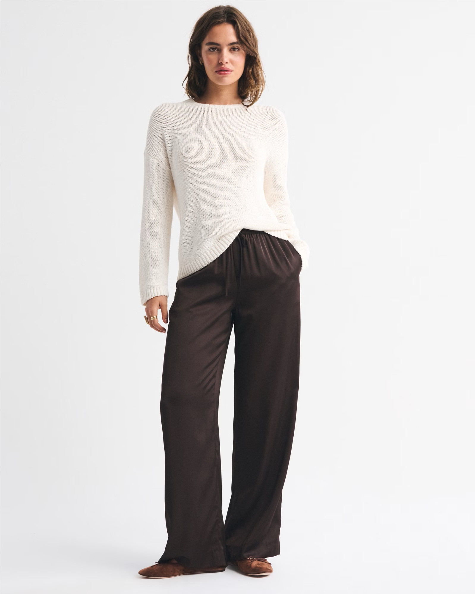 Abercrombie satin trousers
Brown satin trousers
15% off 

#LTKwinter #LTKfestive #LTKuk