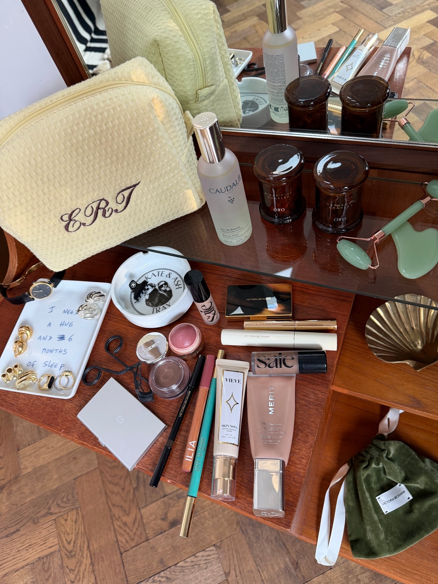 My makeup wardrobe, the products I use for my every day face | merit | Ilia lip liner | Saie | Saie Bronzer | makeup bag | merit blush | Victoria Beckham beauty | VB Eye Liner | eye shadow 

Shades - 
Merit Uniform 22 Light / Neutral / Cool
Saie Bronzer / Salt 
Saie Concealer / 5 Light Peach Undertones 
Merit Solo Shadow / Sartorial
Ilia / Genre 
VB Beauty / Satin Kajal Liner / Cocoa 


#LTKuk #LTKbeauty #LTKhome