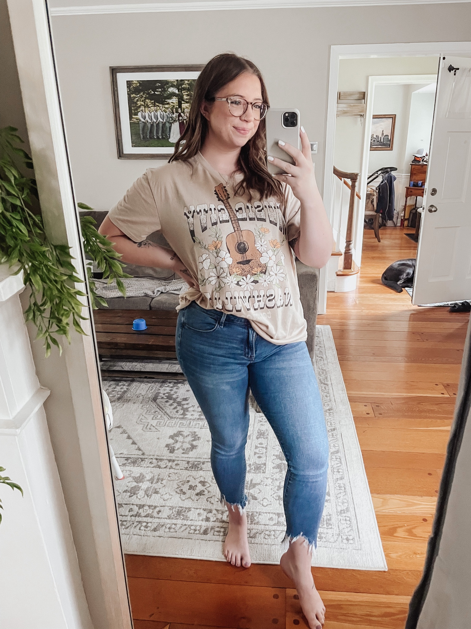 walmart graphic tee - XL
abercrombie jeans - 30 (exact style no longer available!)

#LTKfit #LTKFind