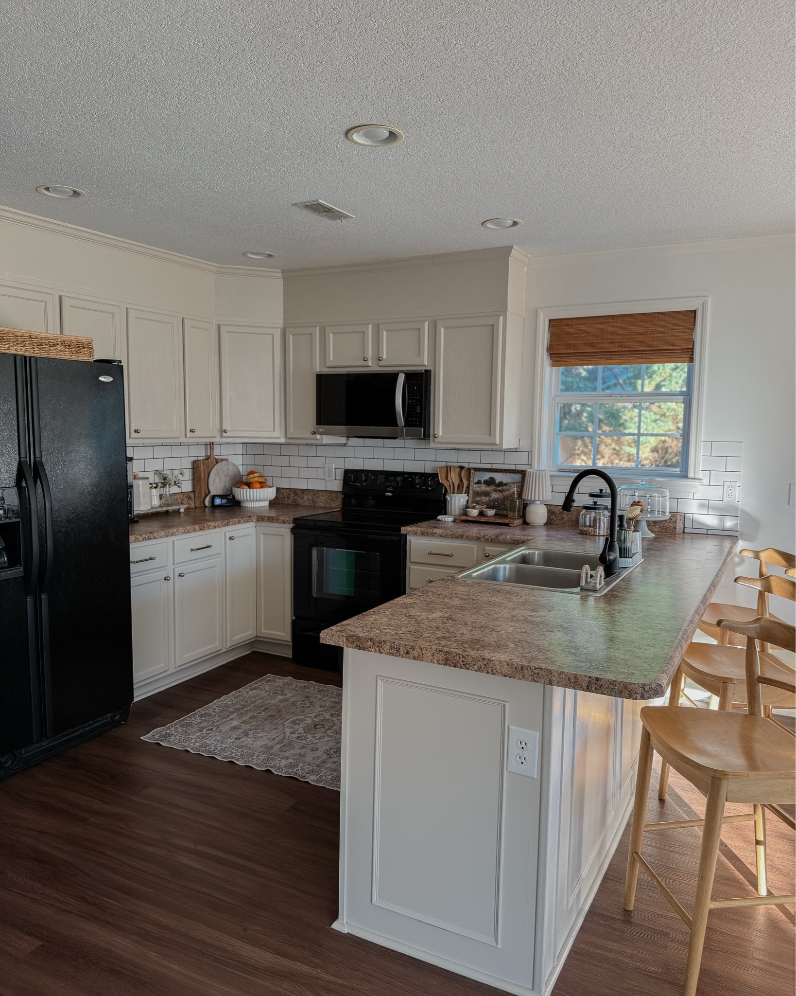 Kitchen update! Getting closer to my dream kitchen 😍 next step is new countertops and backsplash!!

#LTKstorytime #LTKHome #LTKSaleAlert
