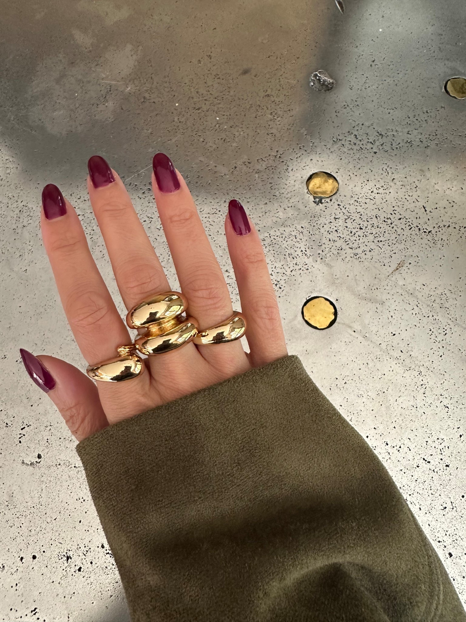 My favorite chunky rings
#rings #accessories #hm #hmaccessories

#LTKGiftGuide #LTKStyleTip