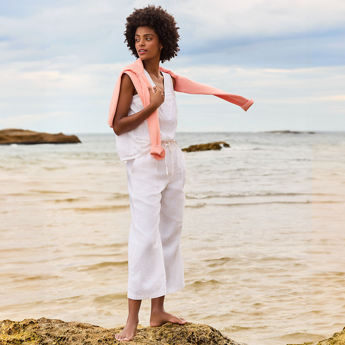 Women's Petite High Rise Drawstring Linen Wide Leg Crop Pants | Lands' End (US)