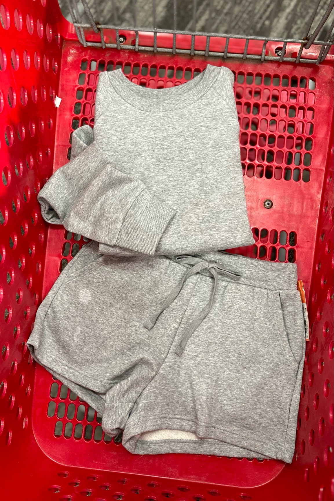 These new Colsie sets are now online! Matching joggers are available as well☺️